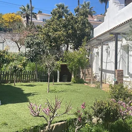Casa Vincke With Pool And Sea View アパート エステポナ