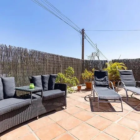 Casa Vincke With Pool And Sea View エステポナ