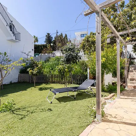 アパート Casa Vincke With Pool And Sea View エステポナ